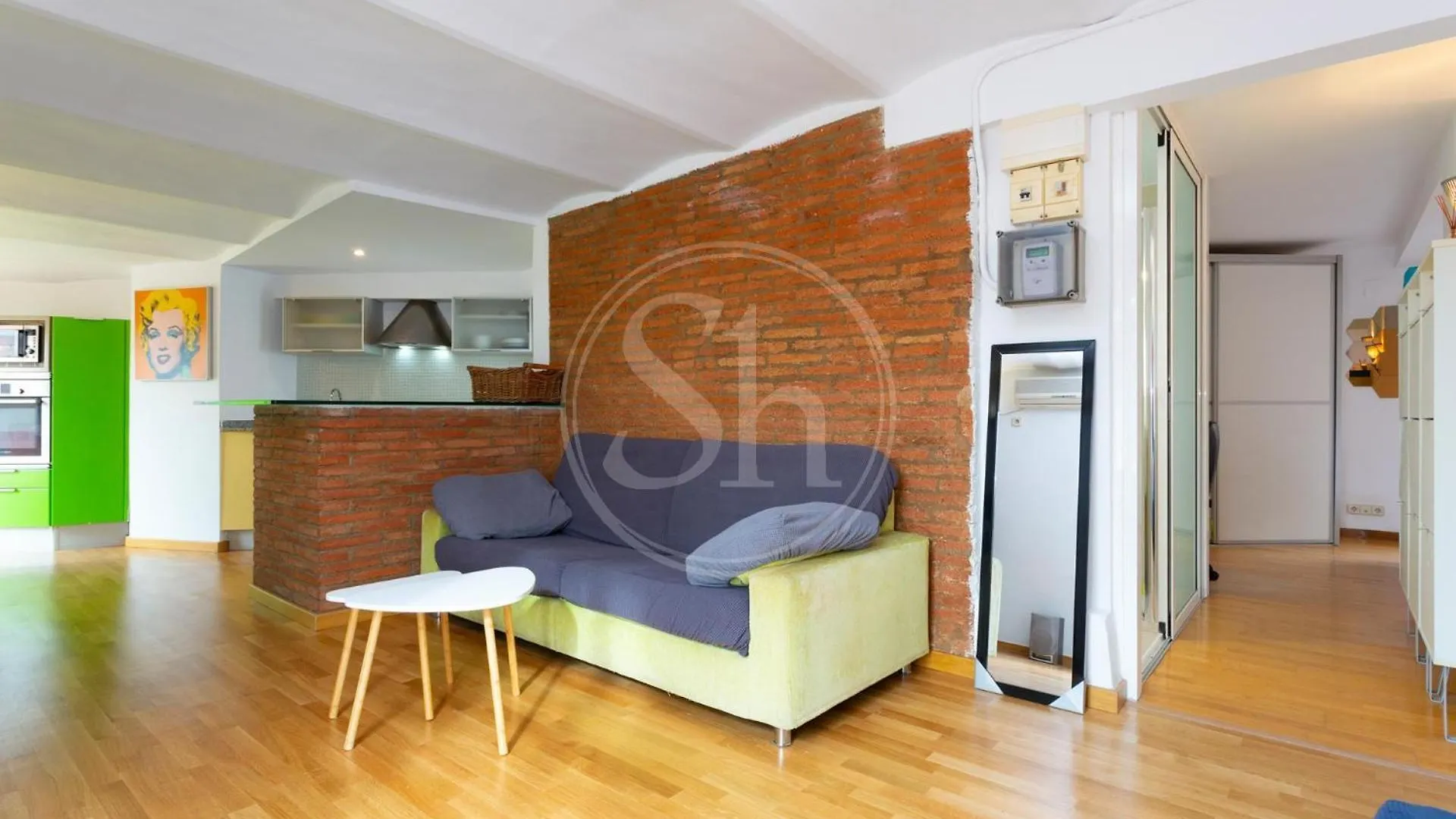 Apartamento Con Terraza En Eixample Барселона